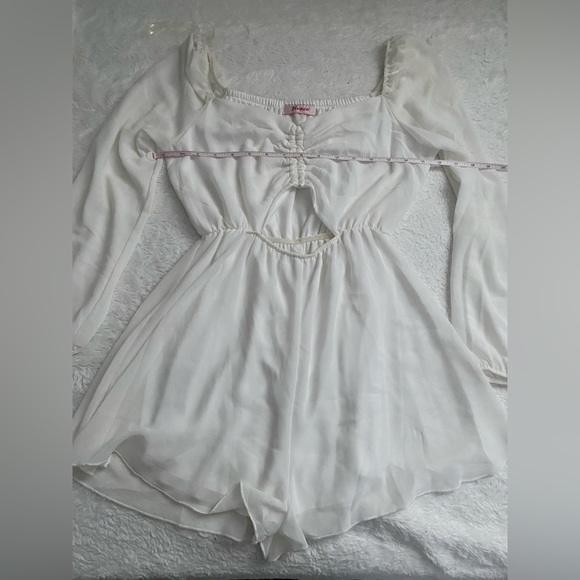 Size small long sleeve romper - Picture 1 of 3